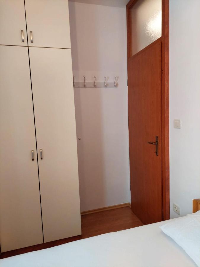 Apartment Eny Baška Voda Zewnętrze zdjęcie